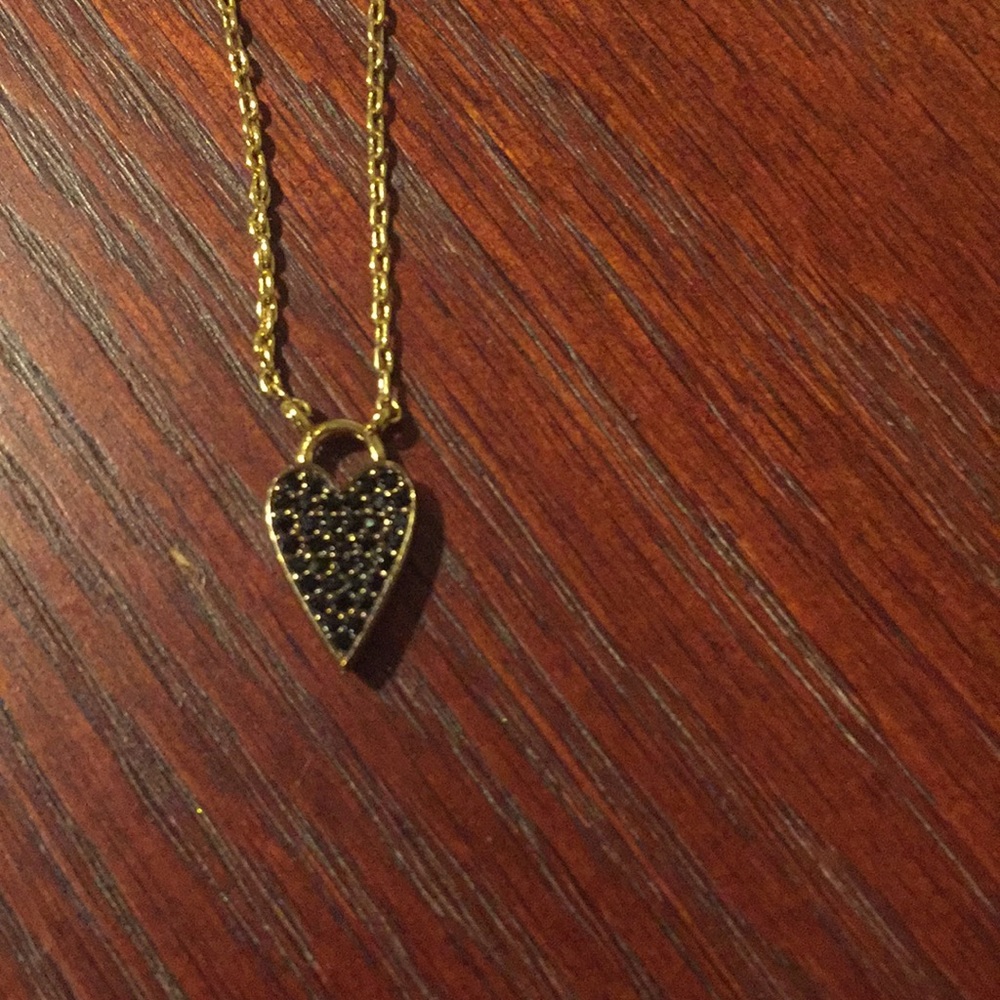 Stella and Dot Delicate Heart Necklace